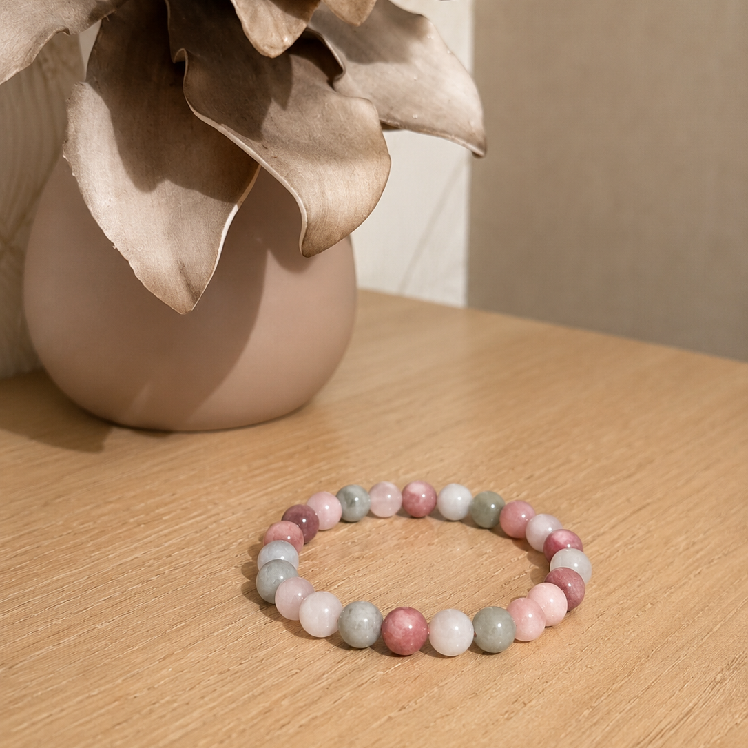 Bracelet en pierres naturelles – Douceur & Élégance